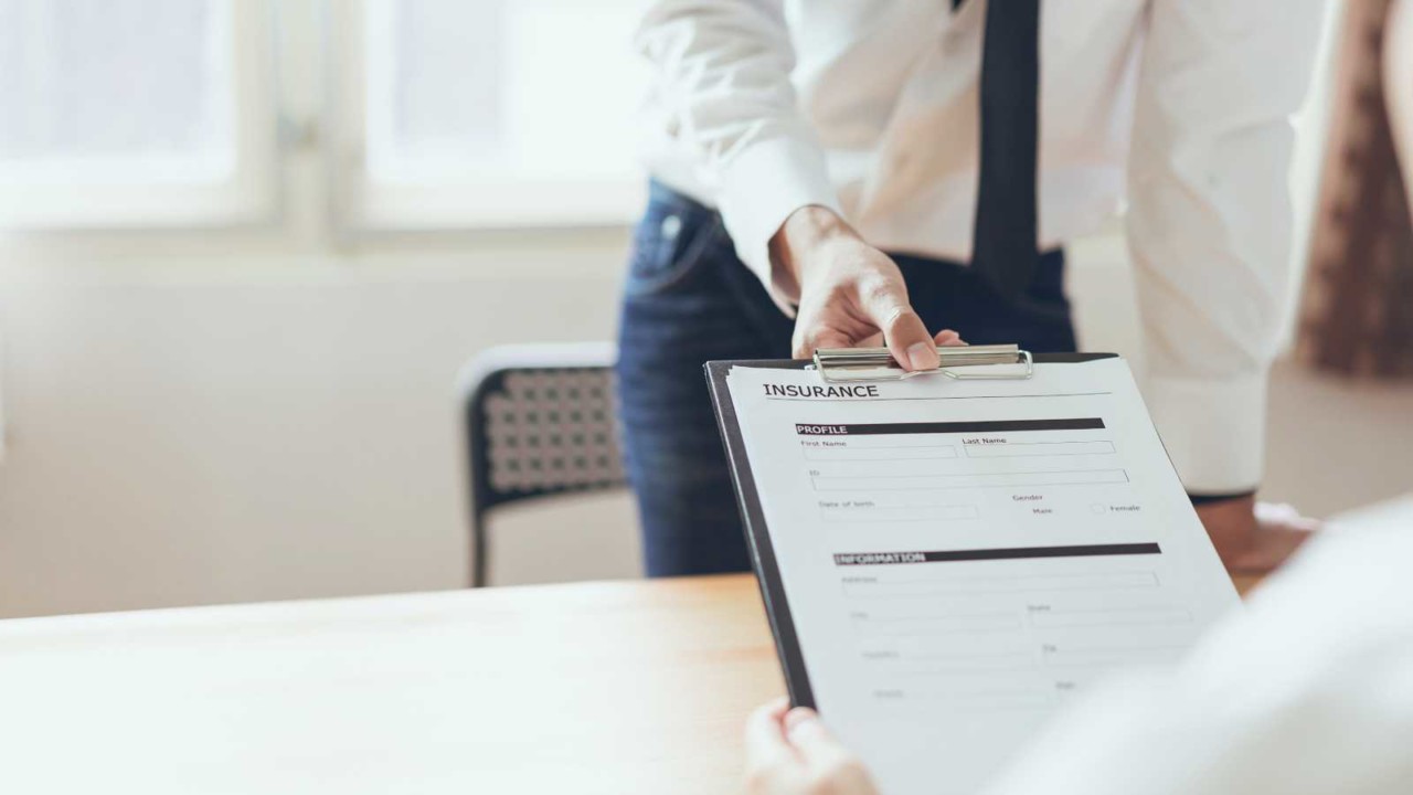 Insurance broker peo