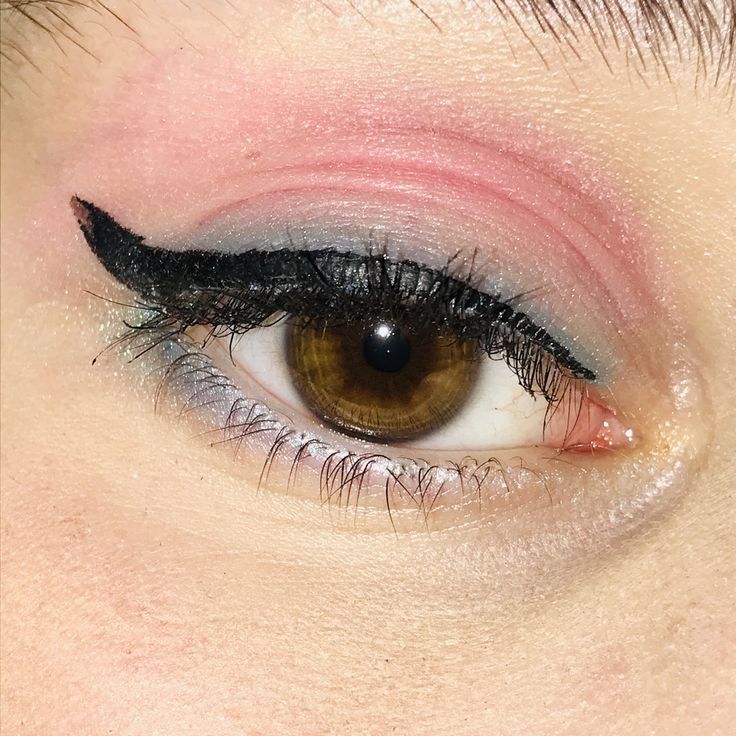 Dark Ocean Makeup · Creative Fabrica