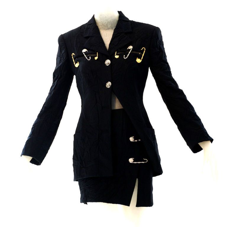 Versace donatella gianni best vintage fashion 2020 couture luxury haute style dress grammys worst belt selection madrid tribute online saved