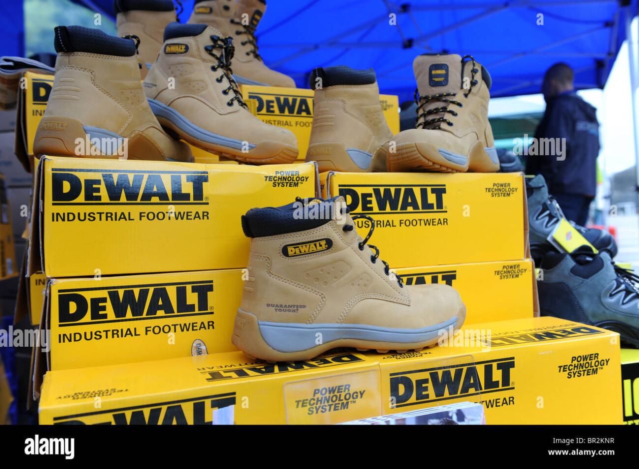 Dewalt industrial footwear