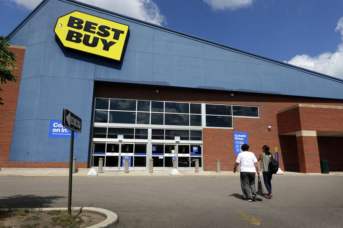 Best Buy closes Orange store in Connecticut